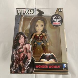 Metals Batman V Superman 4 inch Classic Figure - Wonder Woman M7